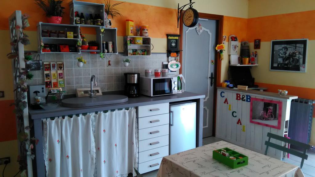 Caicai Bed And Breakfast ซาลุซโซ ภายนอก รูปภาพ
