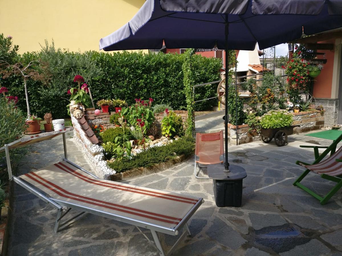 Caicai Bed And Breakfast ซาลุซโซ ภายนอก รูปภาพ